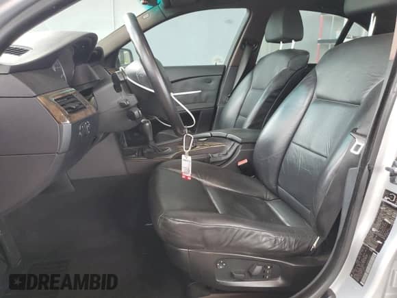 2004 BMW 5 Series 530i with VIN WBANA73554B061547, listed as a Copart auction lot 84947265 with 64,536 mi miles and Salvage title. Bid and sale history available at DreamBid. Image 7.