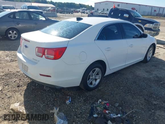 2015 Chevrolet Malibu LS z VIN 1G11B5SLXFU150789, wystawiony jako IAAI lot #43218626 z przebiegiem 205 805 mil mil oraz . Historia ofert i sprzedaży dostępna na DreamBid. Obrazek 4.