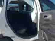 2019 Jeep Compass Altitude z VIN 3C4NJCBB2KT832402, wystawiony jako IAAI lot #41054965 z przebiegiem 84 804 mil mil oraz . Historia ofert i sprzedaży dostępna na DreamBid. Obrazek 8.