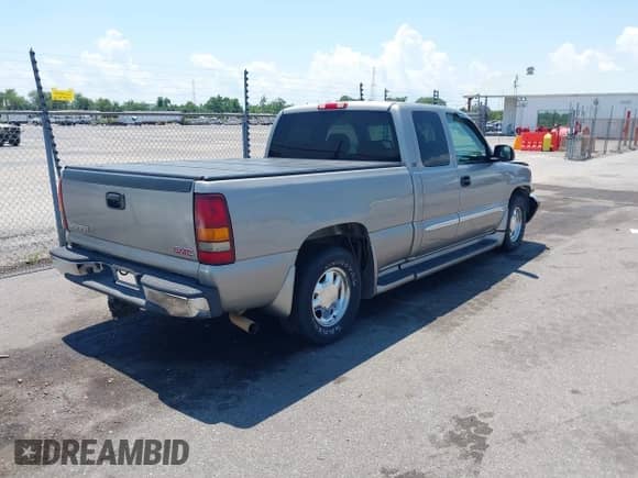 2003 GMC Sierra 1500 SLE с VIN 2GTEC19TX31259202, выставлен на аукционе IAAI как лот 43074405 с пробегом 132 654 миль миль и . История ставок и продаж доступна на DreamBid. Изображение 4.