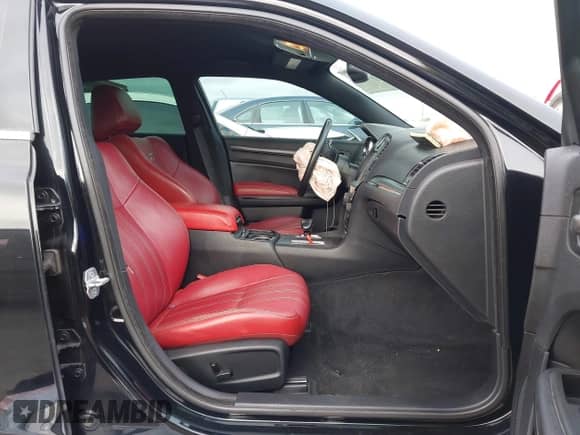 2013 Chrysler 300 S z VIN 2C3CCABG9DH551117, wystawiony jako IAAI lot #41976425 z przebiegiem 183 267 mil mil oraz . Historia ofert i sprzedaży dostępna na DreamBid. Obrazek 5.