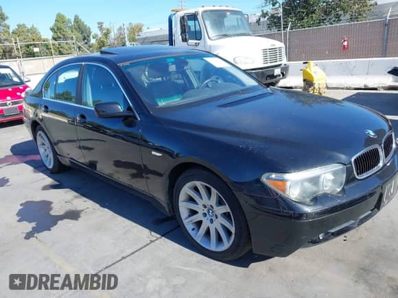 2002 BMW 7 Series 745i z VIN WBAGL63412DP56758, wystawiony jako IAAI lot #43422501 z przebiegiem 108 079 mil mil oraz . Historia ofert i sprzedaży dostępna na DreamBid. Obrazek 1.
