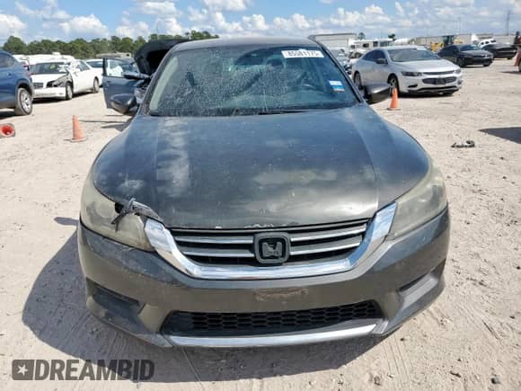 2014 Honda Accord LX с VIN 1HGCR2F31EA152677, выставлен на аукционе Copart как лот 85581175 с пробегом 253 571 миль миль и Списание • Salvage title. История ставок и продаж доступна на DreamBid. Изображение 5.