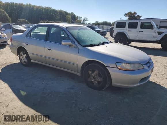 1998 Honda Accord EX with VIN 1HGCG1659WA077830, listed as a Copart auction lot 87064775 with 167,158 mi miles and Clean title. Bid and sale history available at DreamBid. Image 4.
