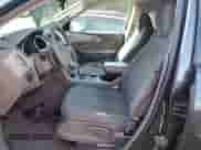 2009 Chevrolet Traverse LS z VIN 1GNEV13D69S110510, wystawiony jako Copart lot #69920525 z przebiegiem Nie podano mil oraz Szkoda całkowita • Salvage title. Historia ofert i sprzedaży dostępna na DreamBid. Obrazek 7.