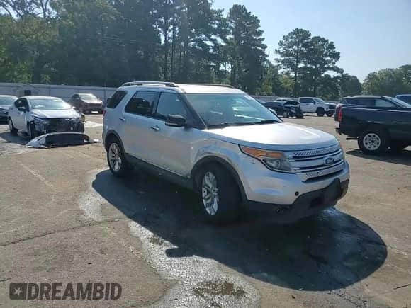 2012 Ford Explorer XLT z VIN 1FMHK7D85CGA23741, wystawiony jako Copart lot #80905155 z przebiegiem 191 307 mil mil oraz Szkoda całkowita • Salvage title. Historia ofert i sprzedaży dostępna na DreamBid. Obrazek 14.