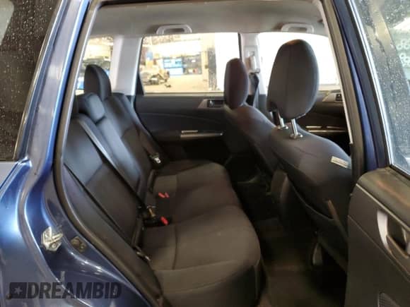 2011 Subaru Forester X z VIN JF2SHABC2BG728333, wystawiony jako Copart lot #69362895 z przebiegiem 132 290 mil mil oraz Czysty tytuł • Clean title. Historia ofert i sprzedaży dostępna na DreamBid. Obrazek 11.