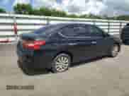 2017 Nissan Sentra S z VIN 3N1AB7AP0HY400793, wystawiony jako Copart lot #84956265 z przebiegiem 104 134 mil mil oraz Szkoda całkowita • Salvage title. Historia ofert i sprzedaży dostępna na DreamBid. Obrazek 3.