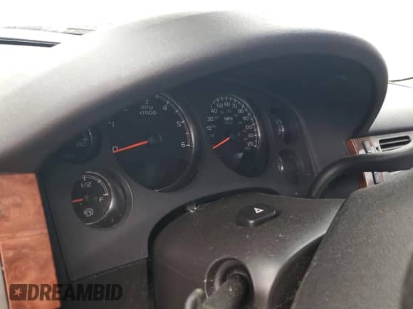 2008 Chevrolet Suburban LTZ с VIN 1GNFC160X8R197997, выставлен на аукционе Copart как лот 79452344 с пробегом Не указан миль и Списание • Salvage title. История ставок и продаж доступна на DreamBid. Изображение 9.