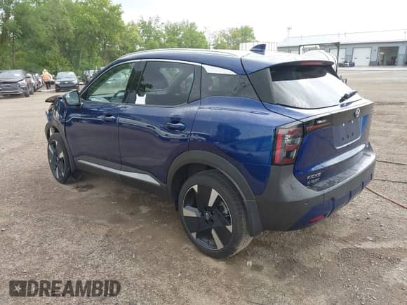 2025 Nissan Kicks SR with VIN 3N8AP6DA3SL337553, listed as a IAAI auction lot 42712619 with 4,622 mi miles and . Bid and sale history available at DreamBid. Image 3.