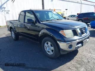 2006 Nissan Frontier SE с VIN 1N6AD06U36C417250, выставлен на аукционе IAAI как лот 42988125 с пробегом 158 255 миль миль и . История ставок и продаж доступна на DreamBid. Изображение 1.