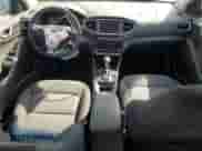 2018 Hyundai Ioniq SEL с VIN KMHC75LC5JU063659, выставлен на аукционе Copart как лот 69783435 с пробегом 72 780 миль миль и Списание • Salvage title. История ставок и продаж доступна на DreamBid. Изображение 8.