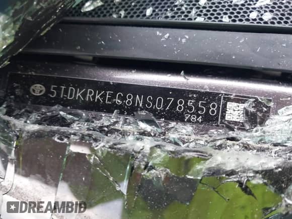 2022 Toyota Sienna LE z VIN 5TDKRKEC8NS078558, wystawiony jako IAAI lot #43313358 z przebiegiem 86 219 mil mil oraz . Historia ofert i sprzedaży dostępna na DreamBid. Obrazek 12.