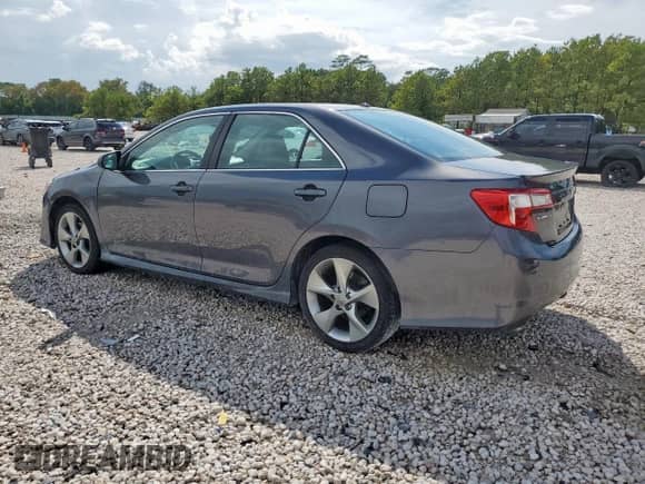 2013 Toyota Camry XLE with VIN 4T1BK1FK4DU022627, listed as a Copart auction lot 82159495 with 145,243 mi miles and Clean title. Bid and sale history available at DreamBid. Image 2.