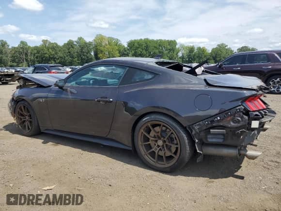 2024 Ford Mustang GT с VIN 1FA6P8CF6R5412403, выставлен на аукционе Copart как лот 68157675 с пробегом 23 660 миль миль и Списание • Salvage title. История ставок и продаж доступна на DreamBid. Изображение 2.