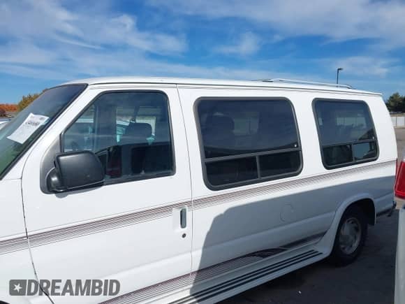 1996 Ford Econoline Cargo with VIN 1FDEE14HXTHB41088, listed as a IAAI auction lot 43460680 with 197,209 mi miles and . Bid and sale history available at DreamBid. Image 6.
