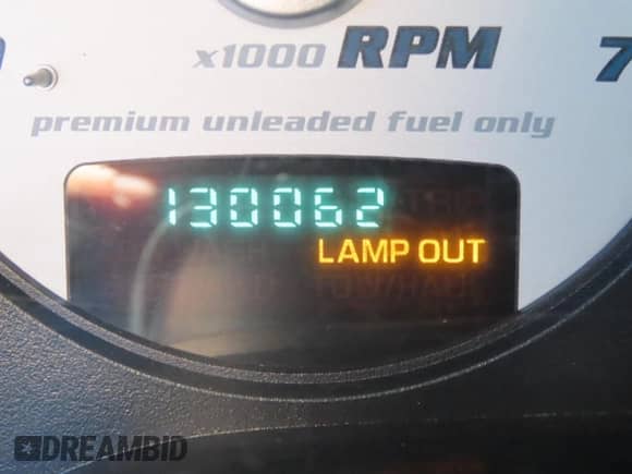 2005 Dodge Ram z VIN 3D7HA18H15G863253, wystawiony jako Copart lot #84461845 z przebiegiem 130 062 mil mil oraz Szkoda całkowita • Salvage title. Historia ofert i sprzedaży dostępna na DreamBid. Obrazek 8.