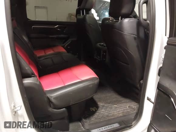 2024 Ram 1500 TRX с VIN 1C6SRFU9XRN192514, выставлен на аукционе IAAI как лот 41277900 с пробегом 15 815 миль миль и . История ставок и продаж доступна на DreamBid. Изображение 8.