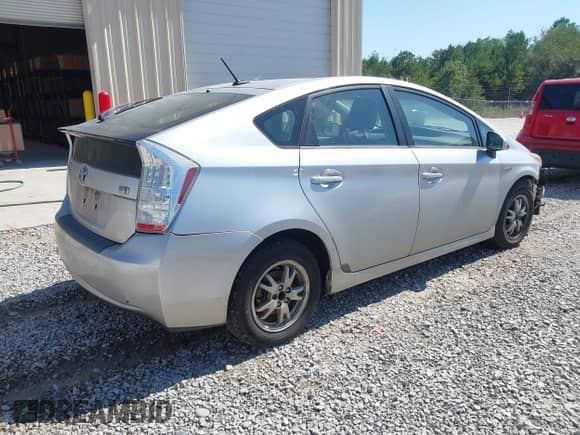 2011 Toyota Prius I z VIN JTDKN3DU6B5330532, wystawiony jako IAAI lot #43369702 z przebiegiem 169 764 mil mil oraz . Historia ofert i sprzedaży dostępna na DreamBid. Obrazek 4.