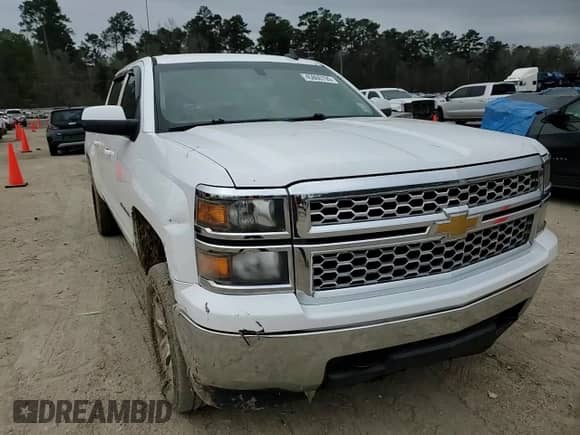 2015 Chevrolet Silverado 1500 LT with VIN 3GCUKREH3FG295310, listed as a Copart auction lot 45860795 with 216,343 mi miles and Salvage title. Bid and sale history available at DreamBid. Image 10.
