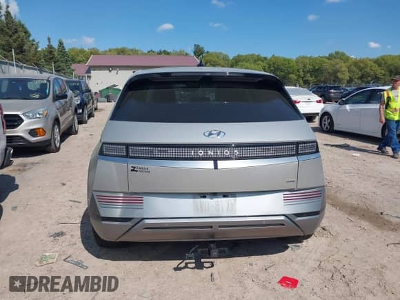 2023 Hyundai Ioniq 5 Limited с VIN KM8KRDAFXPU217823, выставлен на аукционе IAAI как лот 42215723 с пробегом 37 951 миль миль и . История ставок и продаж доступна на DreamBid. Изображение 16.