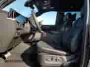 2024 Cadillac Escalade AWD V-Series z VIN 1GYS4HK92RR125835, wystawiony jako Copart lot #44029665 z przebiegiem 10 416 mil mil oraz Szkoda całkowita • Salvage title. Historia ofert i sprzedaży dostępna na DreamBid. Obrazek 7.