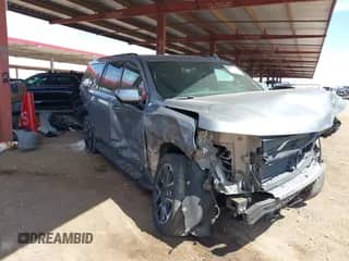 2023 Chevrolet Suburban RST с VIN 1GNSKEKD9PR132106, выставлен на аукционе IAAI как лот 43208174 с пробегом 55 647 миль миль и . История ставок и продаж доступна на DreamBid. Изображение 1.