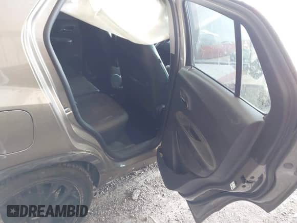 2022 Chevrolet Trax LT с VIN KL7CJLSM2NB514680, выставлен на аукционе IAAI как лот 42013302 с пробегом 96 088 миль миль и . История ставок и продаж доступна на DreamBid. Изображение 8.