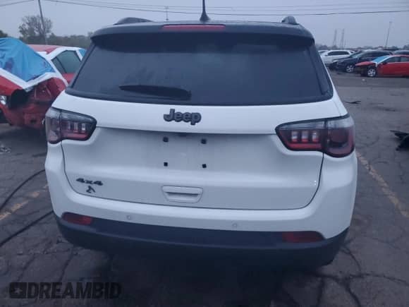 2024 Jeep Compass Latitude with VIN 3C4NJDBN3RT133628, listed as a Copart auction lot 81504385 with 8,745 mi miles and Non repairable. Bid and sale history available at DreamBid. Image 6.