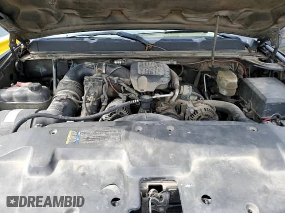 2008 Chevrolet Silverado 2500HD LTZ с VIN 1GCHK23618F103672, выставлен на аукционе Copart как лот 63964635 с пробегом 309 029 миль миль и Списание • Salvage title. История ставок и продаж доступна на DreamBid. Изображение 11.