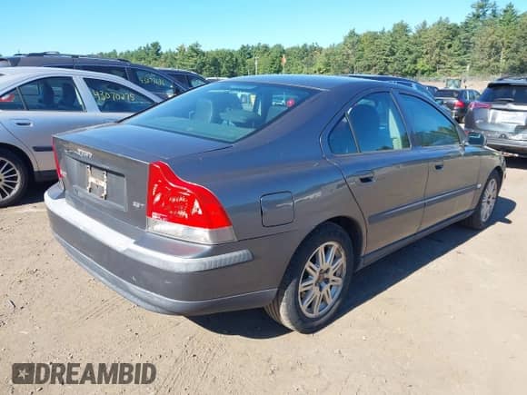 2004 Volvo S60 с VIN YV1RS59V542335773, выставлен на аукционе IAAI как лот 43078087 с пробегом 196 845 миль миль и . История ставок и продаж доступна на DreamBid. Изображение 4.