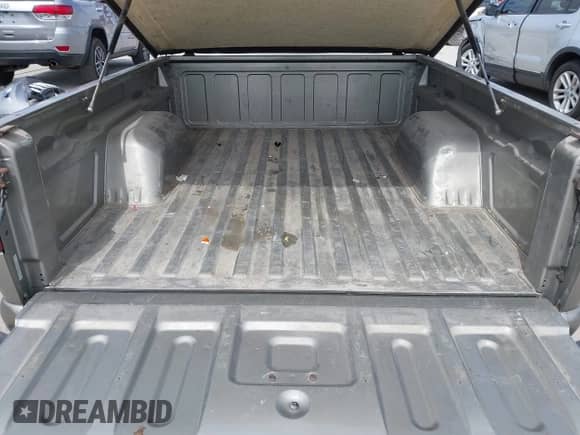 2002 Chevrolet S-10 LS с VIN 1GCCS19W428108940, выставлен на аукционе IAAI как лот 42546758 с пробегом 242 492 миль миль и . История ставок и продаж доступна на DreamBid. Изображение 17.