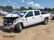 2018 Chevrolet Silverado 1500 Work Truck z VIN 3GCPCNEH2JG398911, wystawiony jako IAAI lot #43006514 z przebiegiem 156 248 mil mil oraz . Historia ofert i sprzedaży dostępna na DreamBid. Obrazek 17.