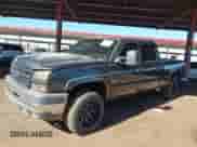 2005 Chevrolet Silverado 2500HD LT с VIN 1GCHK23245F891856, выставлен на аукционе IAAI как лот 43461920 с пробегом 491 456 миль миль и . История ставок и продаж доступна на DreamBid. Изображение 22.