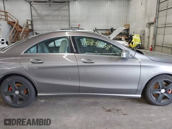 2016 Mercedes-Benz CLA 250 с VIN WDDSJ4GB3GN393807, выставлен на аукционе IAAI как лот 42571668 с пробегом 146 804 миль миль и . История ставок и продаж доступна на DreamBid. Изображение 14.