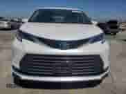 2024 Toyota Sienna Limited с VIN 5TDZRKEC1RS187559, выставлен на аукционе Copart как лот 67304034 с пробегом 17 947 миль миль и Списание • Salvage title. История ставок и продаж доступна на DreamBid. Изображение 5.