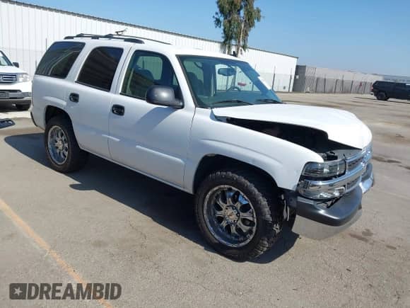 2006 Chevrolet Tahoe LS z VIN 1GNEC13V96R137993, wystawiony jako IAAI lot #42509914 z przebiegiem 281 601 mil mil oraz . Historia ofert i sprzedaży dostępna na DreamBid. Obrazek 1.