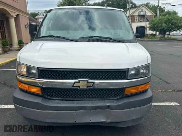 2021 Chevrolet Express Passenger LS с VIN 1GAZGNFPXM1170072, выставлен на аукционе Copart как лот 64797015 с пробегом 273 908 миль миль и Чистый • Clean title. История ставок и продаж доступна на DreamBid. Изображение 5.