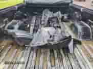 2019 Chevrolet Silverado 1500 Work Truck z VIN 3GCNYAEH8KG246294, wystawiony jako Copart lot #61124205 z przebiegiem 76 807 mil mil oraz Szkoda całkowita • Salvage title. Historia ofert i sprzedaży dostępna na DreamBid. Obrazek 12.