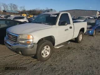 2004 GMC Sierra 1500 SLE z VIN 1GTEK14T34Z124453, wystawiony jako Copart lot #86114504 z przebiegiem 303 881 mil mil oraz Czysty tytuł • Clean title. Historia ofert i sprzedaży dostępna na DreamBid. Obrazek 1.