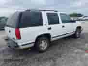 1999 Chevrolet Tahoe Police Special z VIN 1GNEC13R3XR102175, wystawiony jako IAAI lot #42210240 z przebiegiem 240 987 mil mil oraz . Historia ofert i sprzedaży dostępna na DreamBid. Obrazek 4.