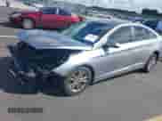 2017 Hyundai Sonata 2.4L с VIN 5NPE24AF8HH445899, выставлен на аукционе IAAI как лот 43315598 с пробегом 98 797 миль миль и . История ставок и продаж доступна на DreamBid. Изображение 17.