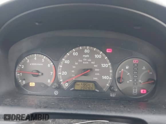 2001 Honda Accord LX z VIN 1HGCG32401A024967, wystawiony jako IAAI lot #41467592 z przebiegiem 234 769 mil mil oraz . Historia ofert i sprzedaży dostępna na DreamBid. Obrazek 7.