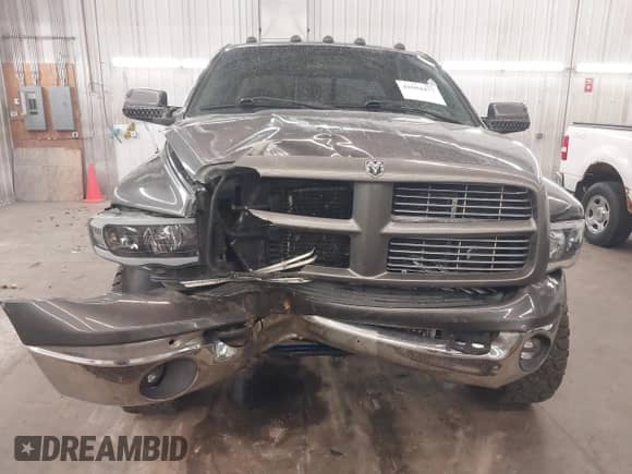 2003 Dodge 2500 ST z VIN 3D7KU28C03G819541, wystawiony jako IAAI lot #42004477 z przebiegiem 277 144 mil mil oraz . Historia ofert i sprzedaży dostępna na DreamBid. Obrazek 6.