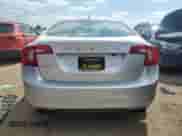 2014 Volvo S60 T5 z VIN YV1612FH9E2293161, wystawiony jako Copart lot #68771915 z przebiegiem 52 472 mil mil oraz Szkoda całkowita • Salvage title. Historia ofert i sprzedaży dostępna na DreamBid. Obrazek 6.