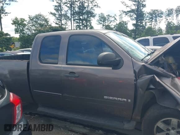 2007 GMC Sierra 1500 SLE2 with VIN 1GTEK19017Z519184, listed as a IAAI auction lot 42517904 with 189,008 mi miles and . Bid and sale history available at DreamBid. Image 13.