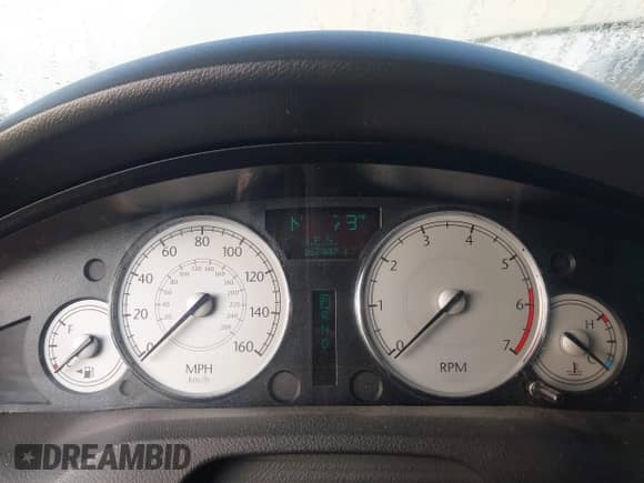 2006 Chrysler 300 C with VIN 2C3LA63H66H258031, listed as a IAAI auction lot 42981159 with 167,447 mi miles and . Bid and sale history available at DreamBid. Image 7.