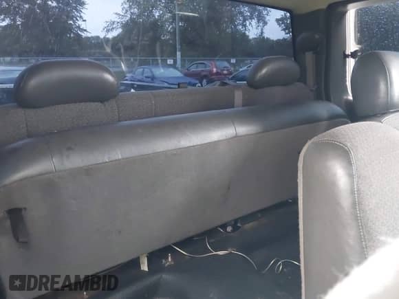 2007 GMC Sierra 1500 SLT с VIN 1GTEK19Z27E158649, выставлен на аукционе IAAI как лот 42365445 с пробегом 198 169 миль миль и . История ставок и продаж доступна на DreamBid. Изображение 8.
