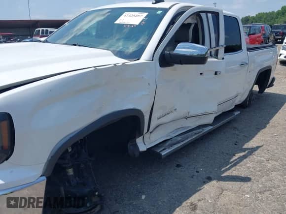 2018 GMC Sierra 1500 SLT z VIN 3GTP1NEC3JG628272, wystawiony jako IAAI lot #42425257 z przebiegiem 66 413 mil mil oraz . Historia ofert i sprzedaży dostępna na DreamBid. Obrazek 6.