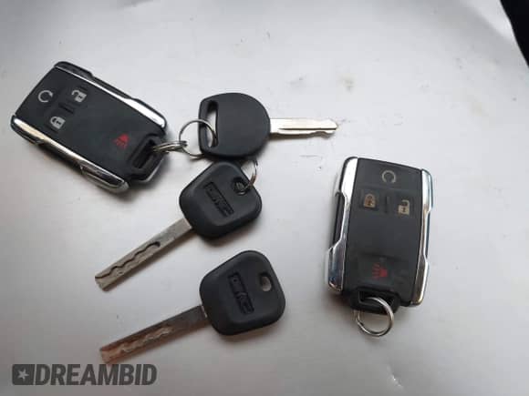 2017 GMC Sierra 1500 SLT z VIN 3GTU2NEJXHG390025, wystawiony jako IAAI lot #43466901 z przebiegiem 66 494 mil mil oraz . Historia ofert i sprzedaży dostępna na DreamBid. Obrazek 11.